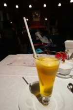 銀座の資生堂パーラー：サロン・ド・カフェでクリームソーダを飲んでみた！